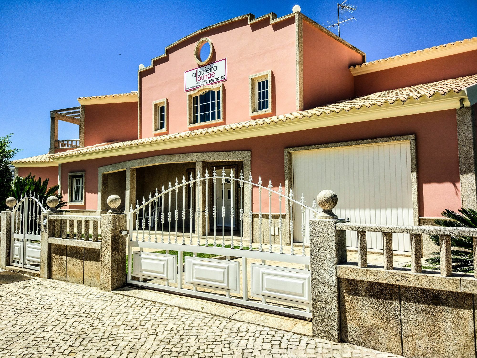 Albufeira Lounge Hostel Ngoại thất bức ảnh